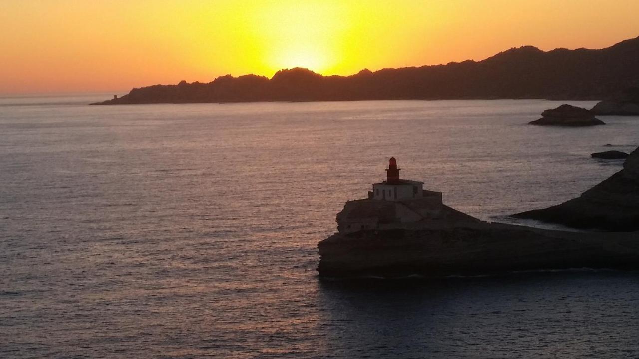 Bonifacio, Maison 90M² Sous Les Oliviers, Vue Sardaigne Bonifacio  Zewnętrze zdjęcie